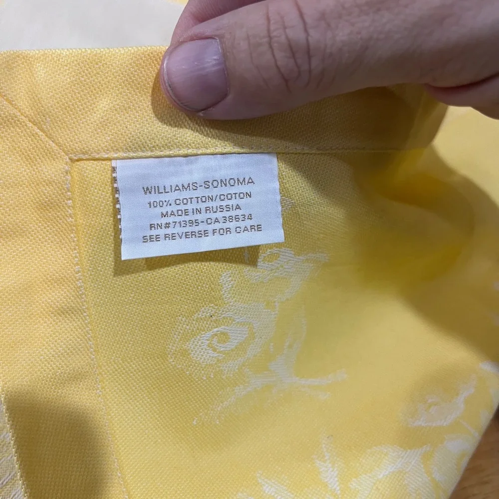 Williams-Sonoma Yellow Floral Damask Cotton Placemats Set of 7 Cottagecore 20x14